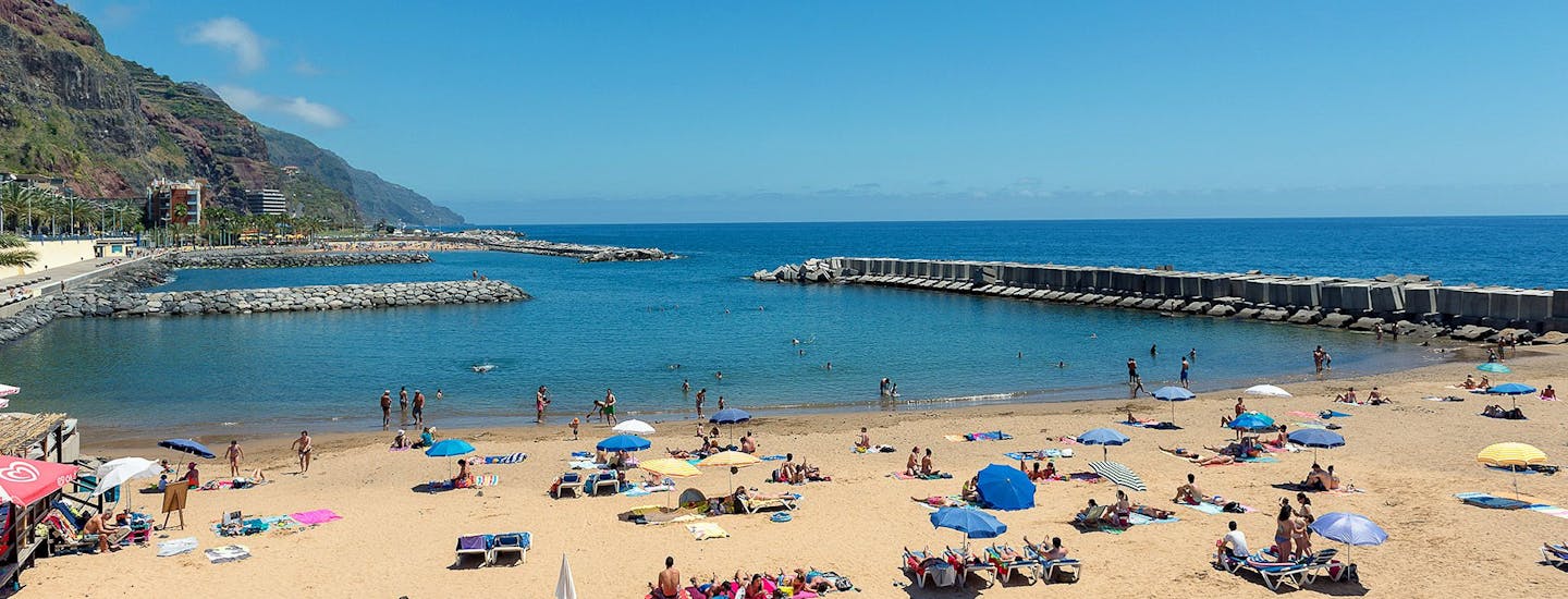 Stranden i Calheta på Madeira